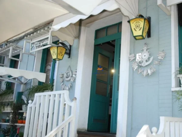 Tirane, shitet bar-kafe Kati 0, 350 m² 50.000 € (TE SHALLVARET)