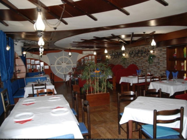 Tirane, shitet bar-kafe Kati 0, 350 m² 50.000 € (TE SHALLVARET)