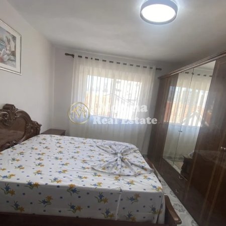 Tirane, jepet me qera apartament 2+1 Kati 4, 75 m² 600 € (Ish Restorant Durresi)