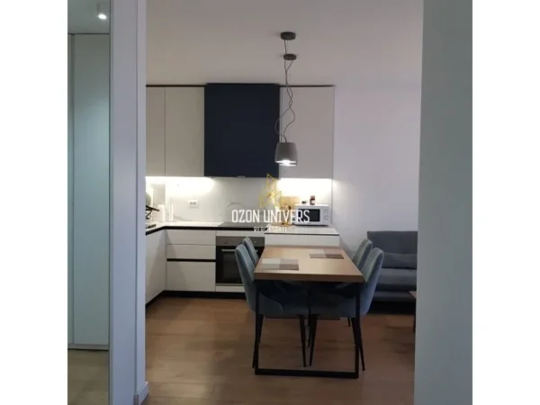 Tirane, jepet me qera apartament 2+1 Kati 9, 90 m² 800 € (don bosko)