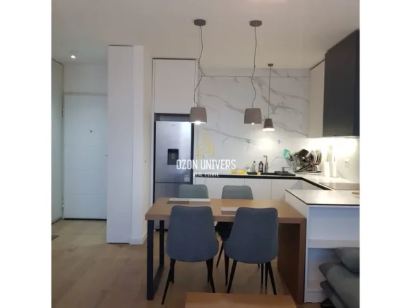 Tirane, jepet me qera apartament 2+1 Kati 9, 90 m² 800 € (don bosko)