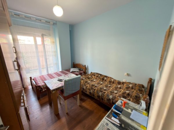 Tirane, shitet apartament 2+1 Kati 2, 125 m² 185.000 € 