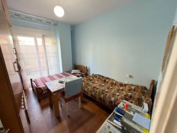 Tirane, shitet apartament 2+1 Kati 2, 125 m² 185.000 € 