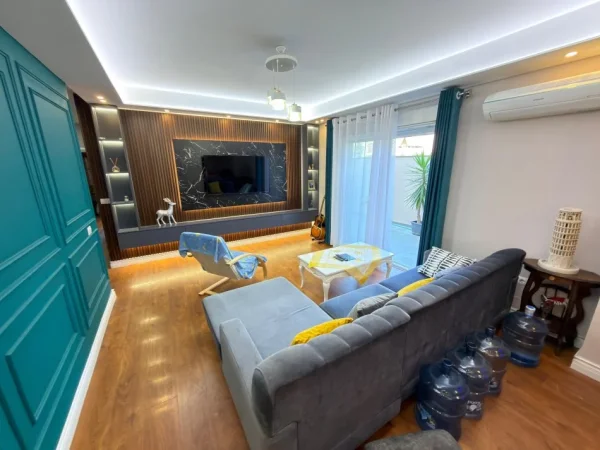 Tirane, shitet apartament 2+1 Kati 2, 125 m² 185.000 € 