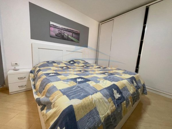 Tirane, jepet me qera apartament 2+1 Kati 1, 75 m² 500 € (RRUGA VLLAZEN HUTA)
