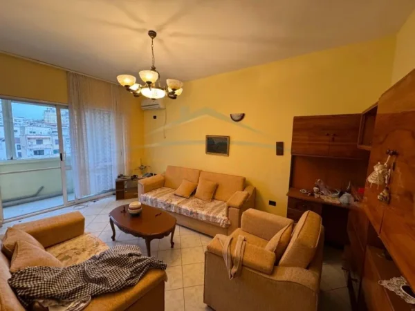 Durres, shitet apartament 2+1 Kati 5, 82 m² 90.000 € (PALLATI I SPORTIT,DURRES)