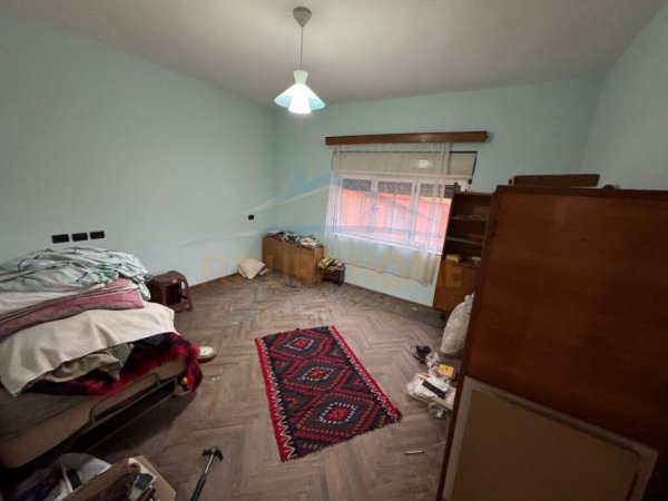 Durres, shitet apartament 2+1 Kati 5, 82 m² 90.000 € (PALLATI I SPORTIT,DURRES)