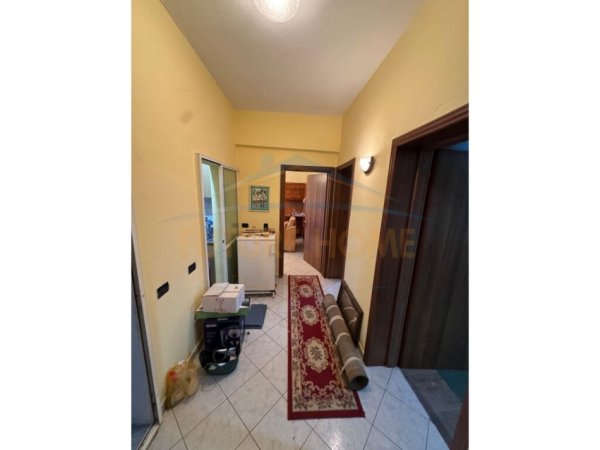 Durres, shitet apartament 2+1 Kati 5, 82 m² 90.000 € (PALLATI I SPORTIT,DURRES)