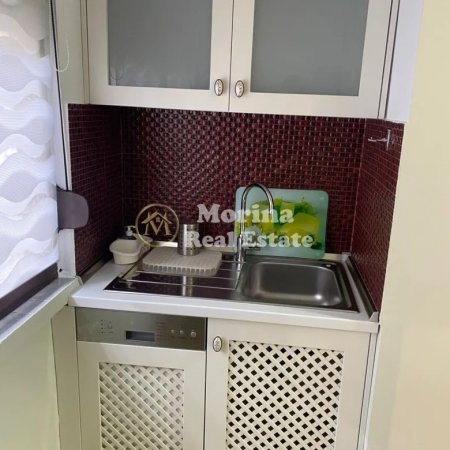 Tirane, jepet me qera apartament 2+1+Ballkon Kati 3, 85 m² 550 € (Porcelan)