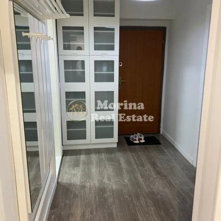 Tirane, jepet me qera apartament 2+1+Ballkon Kati 3, 85 m² 550 € (Porcelan)