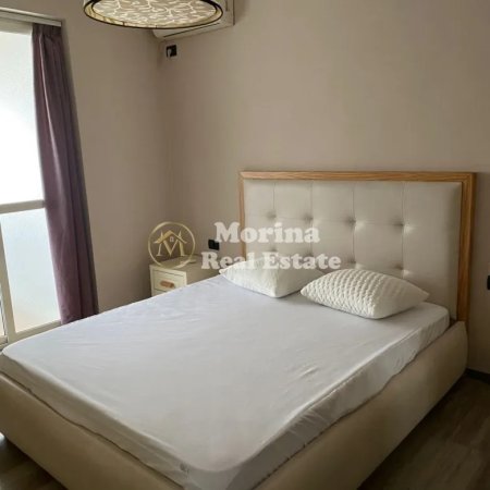Tirane, jepet me qera apartament 2+1+Ballkon Kati 3, 85 m² 550 € (Porcelan)