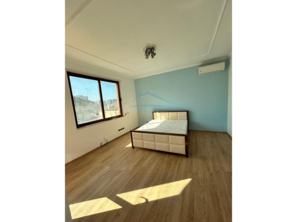 Tirane, jap me qera Vile 3 Katshe Kati 3, 250 m² 1.200 € (KODRA E PRIFTIT)