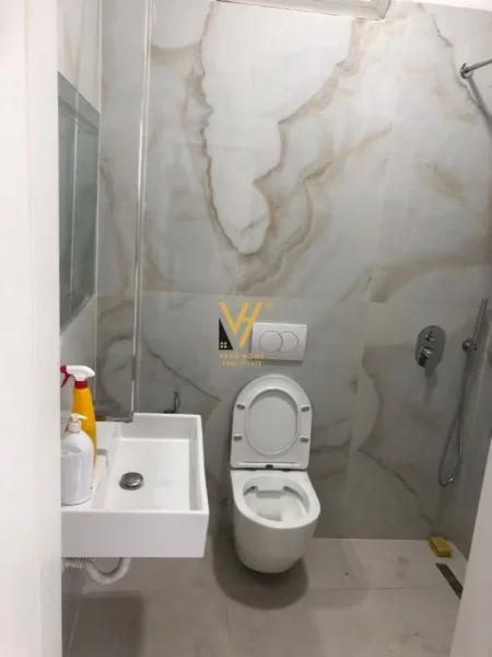 Tirane, jepet me qera zyre Kati 0, 50 m² 500 € (RRUGA HOXHA TAHSIM)