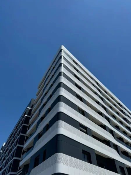 Tirane, shitet apartament 2+1 , 115 m² 200.000 € (Parallel Living)