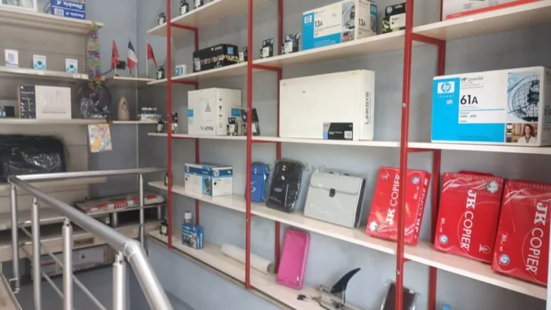 JEPET me QERA DYQAN (ZYRE) Rr. DURRESIT (buze RRUGES KRYESORE)  70 m² 1.000 € (prane Hotel COLOSEU) !!