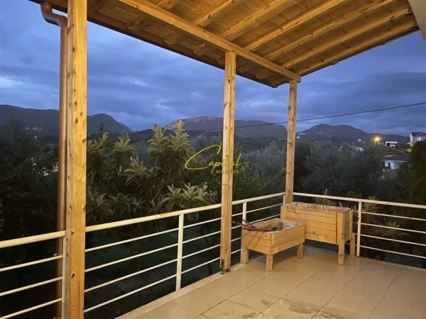 Tirane, jepet me qera apartament 2+1 Kati 1, 150 m² 400 € (BERZHITE)