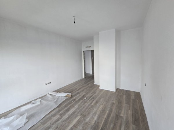 Tirane, shitet apartament 1+1 , 72 m² 123.000 € (Kompleksi Aura)