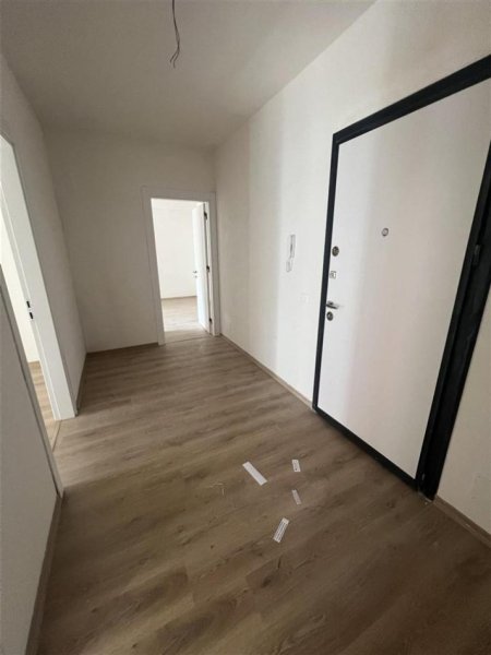 Tirane, jepet me qera apartament 2+1+Ballkon Kati 3, 116 m² 800 € 