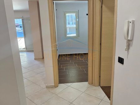 Durres, shitet apartament 2+1+Ballkon Kati 1, 107 m² 138.000 € 