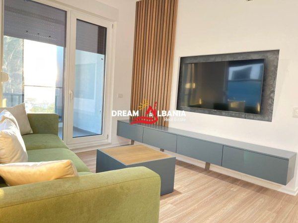 Tirane, jepet me qera apartament 2+1 , 130 m² (tek kompleksi Kontakt, 21 Dhjetori)