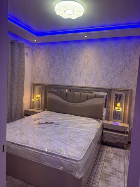 Tirane, jepet me qera 1+1 Kati 8, 65 m² 500 € (Univers City, Tiranë)