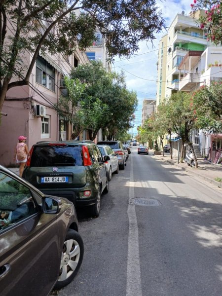 Durres, shes apartament 2+1+Aneks+Ballkon Kati 1, 75 m² 