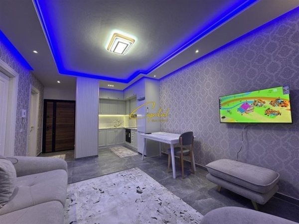 Tirane, jepet me qera apartament 1+1 Kati 8, 70 m² 500 € (KAMEZ)