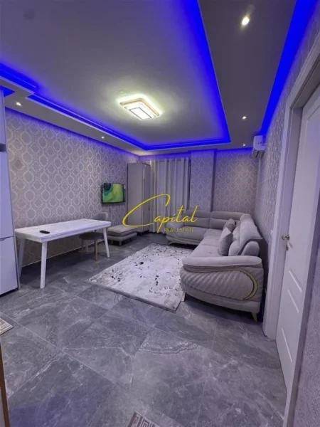 Tirane, jepet me qera apartament 1+1 Kati 8, 70 m² 500 € (KAMEZ)