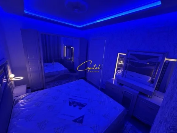 Tirane, jepet me qera apartament 1+1 Kati 8, 70 m² 500 € (KAMEZ)