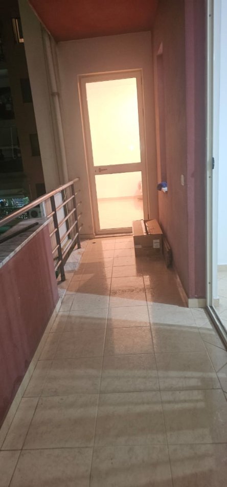 Tirane, jepet me qera apartament 1+1+Ballkon Kati 3, 72 m² 100.000 € 