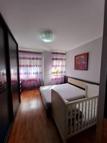 Tirane, jepet me qera apartament 1+1 Kati 3, 86 m² 900 € (ISH BLLOKU)