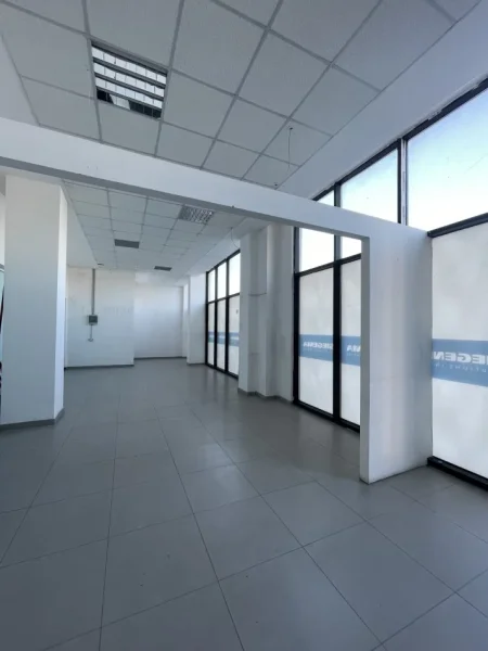 Tirane, shitet , 107 m² (Rruga Teodor Keko)