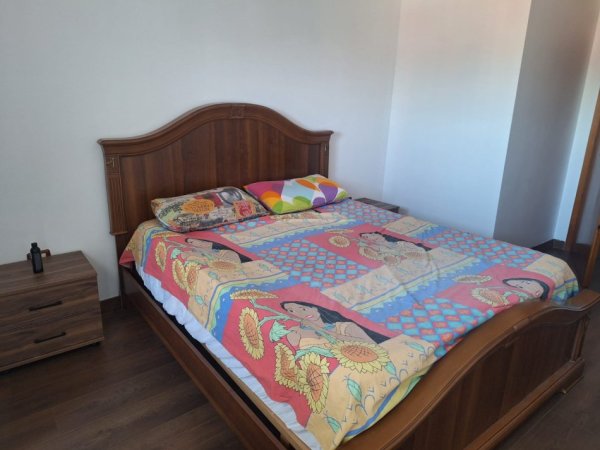 Tirane, jepet me qera apartament 2+1+Ballkon Kati 5, 120 m² 192.000 € 