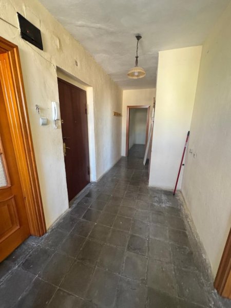 Okazion Investimi!!! Shesim 2 apart nga 2+1, 160m2, prane Pallatit me Shigjeta