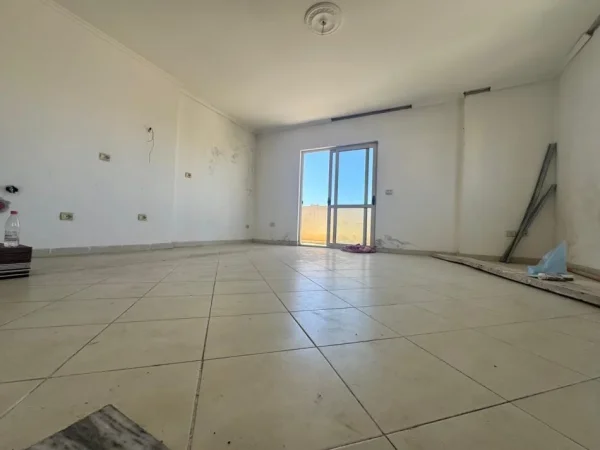 Okazion Investimi!!! Shesim 2 apart nga 2+1, 160m2, prane Pallatit me Shigjeta