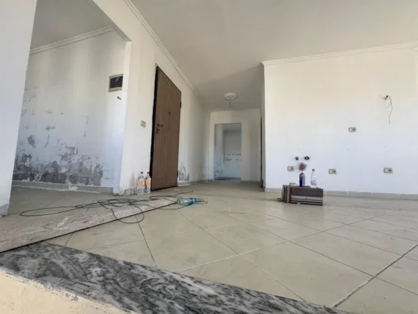 Okazion Investimi!!! Shesim 2 apart nga 2+1, 160m2, prane Pallatit me Shigjeta