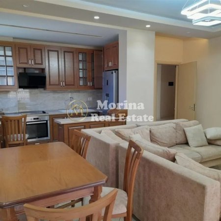 Tirane, jepet me qera apartament 2+1+Ballkon Kati 3, 106 m² 500 € (Fresku)