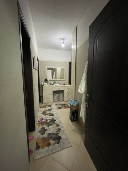 Tirane, jepet me qera apartament 2+1+Ballkon , 107 m² 500 € (Yzberisht, pranë ECO Market)