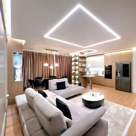 Tirane, shitet apartament 2+1 , 132 m² 348.000 € (Square 21)