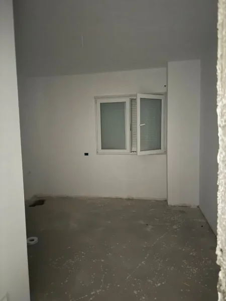 Tirane, shitet apartament Kati 3, 136 m² 338.800 € (Pazari i Ri)