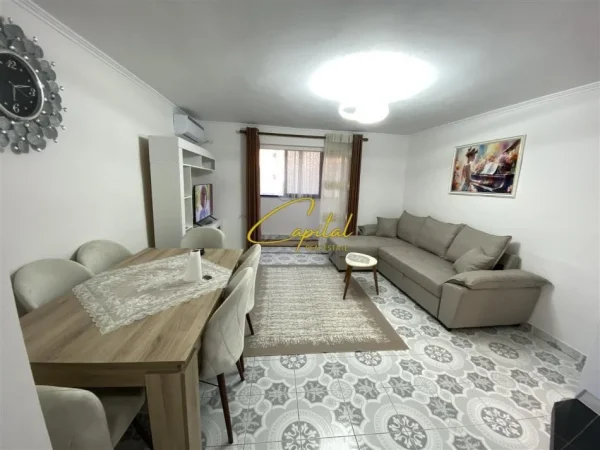 Tirane, jepet me qera apartament 2+1 Kati 4, 75 m² 600 € (ISH RESTORANT DURRESI)
