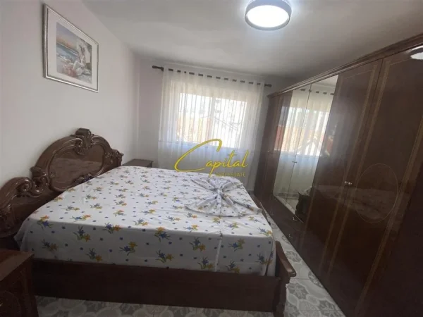 Tirane, jepet me qera apartament 2+1 Kati 4, 75 m² 600 € (ISH RESTORANT DURRESI)