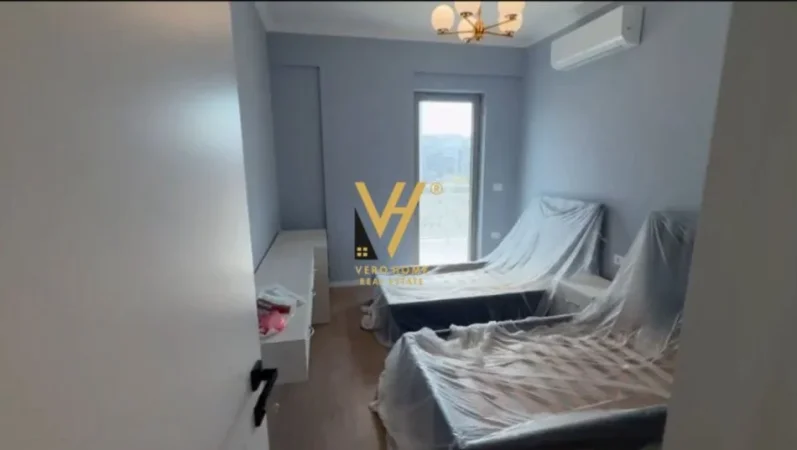 Tirane, jepet me qera apartament 2+1+Ballkon Kati 6, 100 m² 800 € (ISH FUSHA E AVIACIONIT)