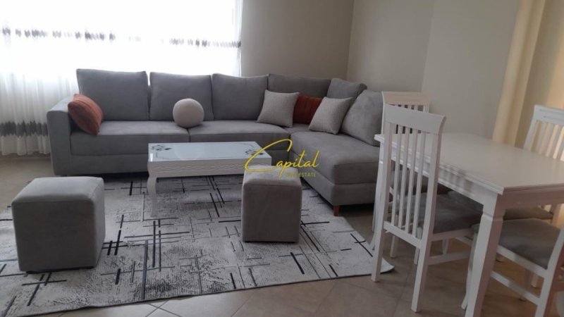 Tirane, jepet me qera apartament 2+1 Kati 4, 100 m² 550 € (ASTIR)