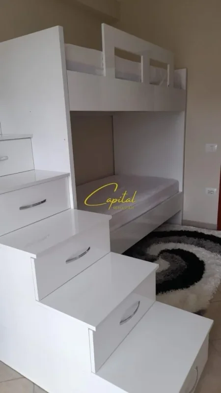 Tirane, jepet me qera apartament 2+1 Kati 4, 100 m² 550 € (ASTIR)