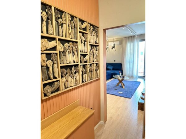 Tirane, jepet me qera apartament 1+1 Kati 12, 70 m² 1.000 € (Ish Ekspozita)