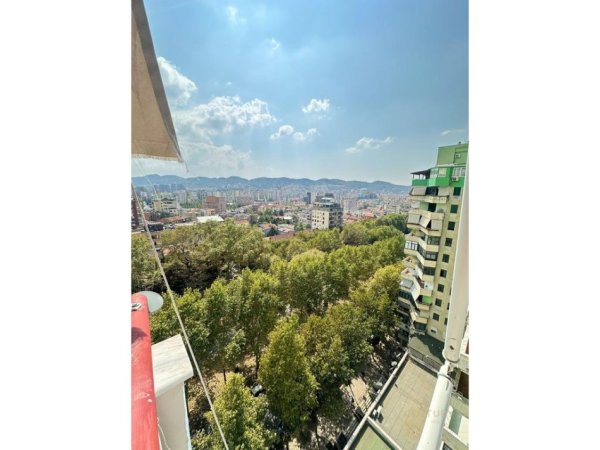 Tirane, jepet me qera apartament 1+1 Kati 12, 70 m² 1.000 € (Ish Ekspozita)
