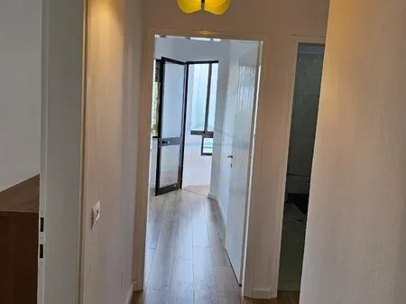 Tirane, shitet apartament 2+1 Kati 5, 81 m² 165.000 € (FUSHA AVIACIONIT)