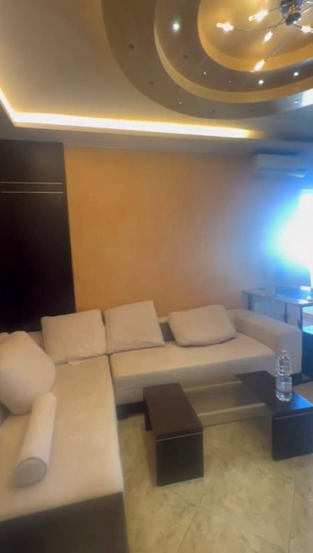 Tirane, jepet me qera apartament 1+1 , 65 m² 600 € (Kristali, Tiranë)