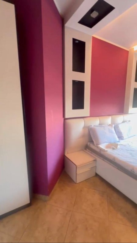 Tirane, jepet me qera apartament 1+1 , 65 m² 600 € (Kristali, Tiranë)
